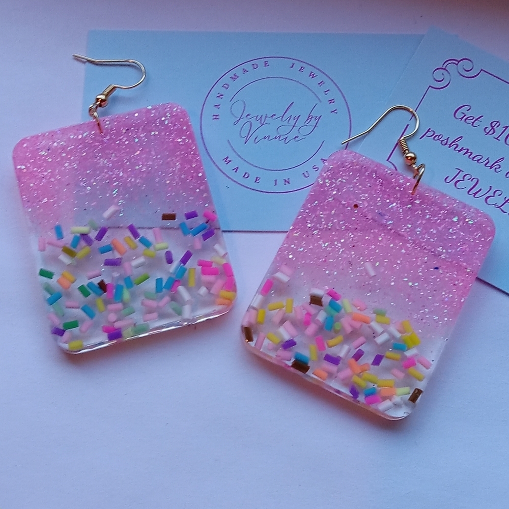 Hand Crafted Resin Earrings Cupcakes & Sprinkles Collection - Picture 5 of 6